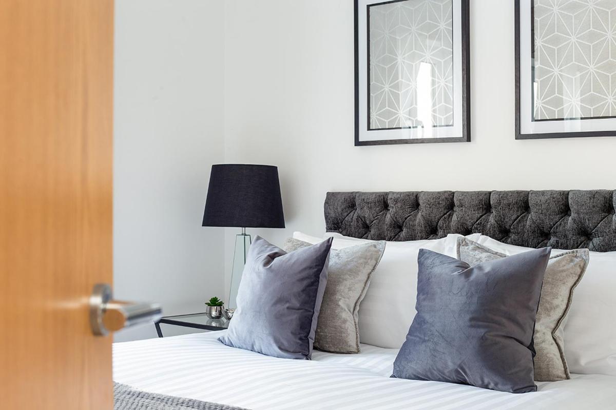 Deanery Court Vittrum Suites Southampton Esterno foto