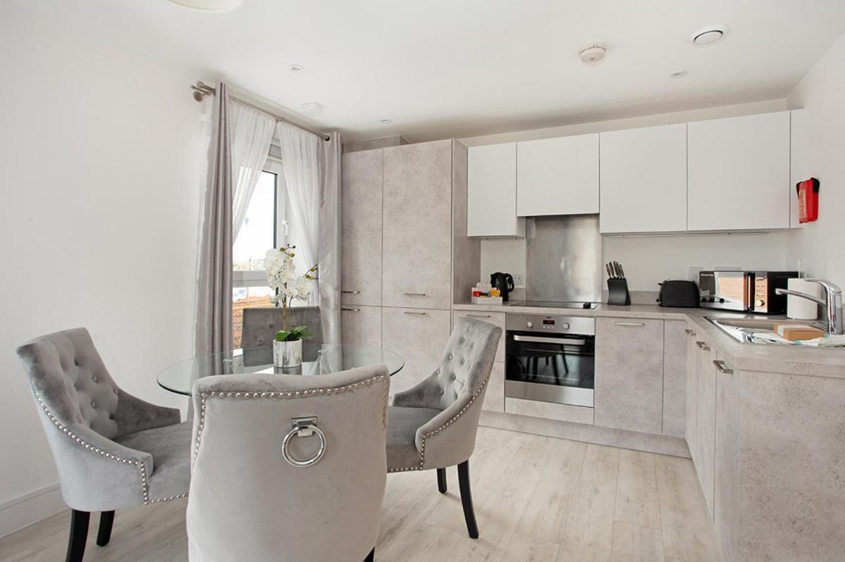 Deanery Court Vittrum Suites Southampton Camera foto