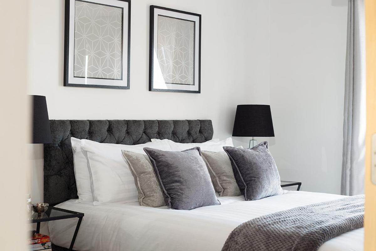 Deanery Court Vittrum Suites Southampton Camera foto